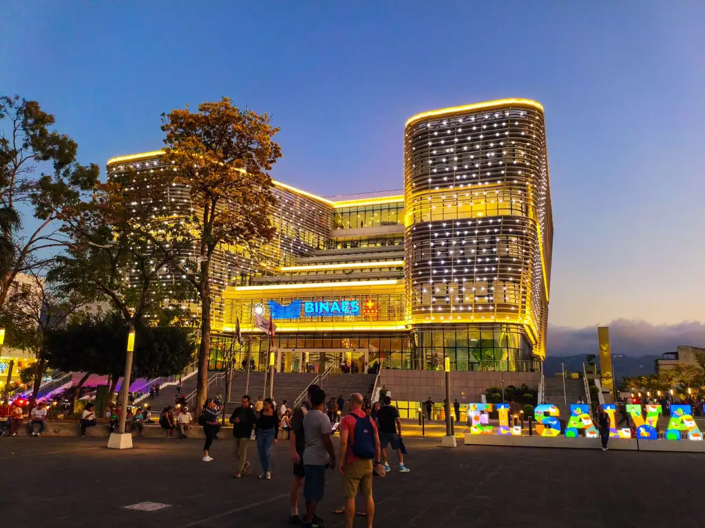 2024年广告设计行业新技术趋势与应用前景分析