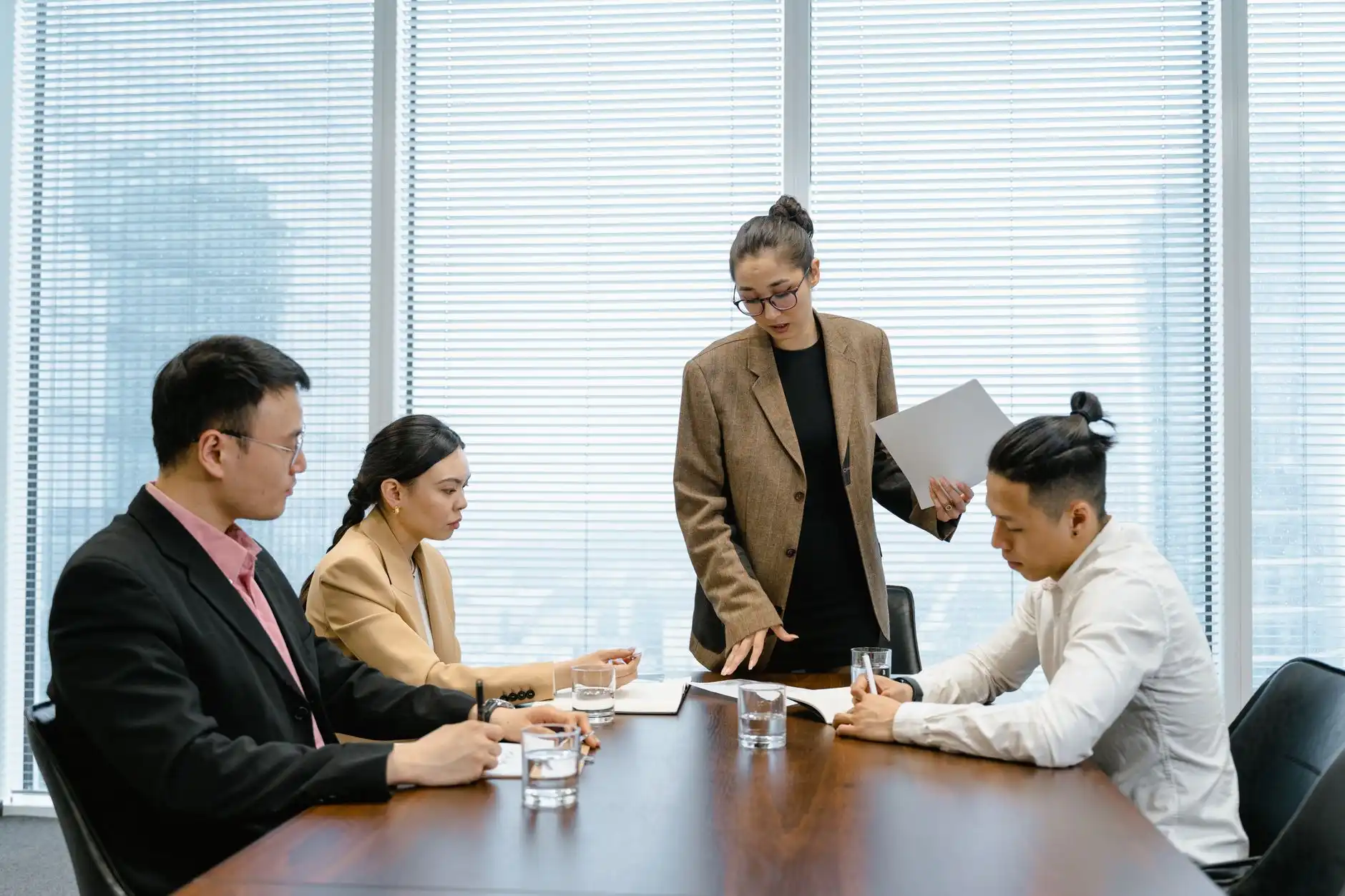 广告设计公司如何通过VI策划帮企业建立统一品牌视觉形象