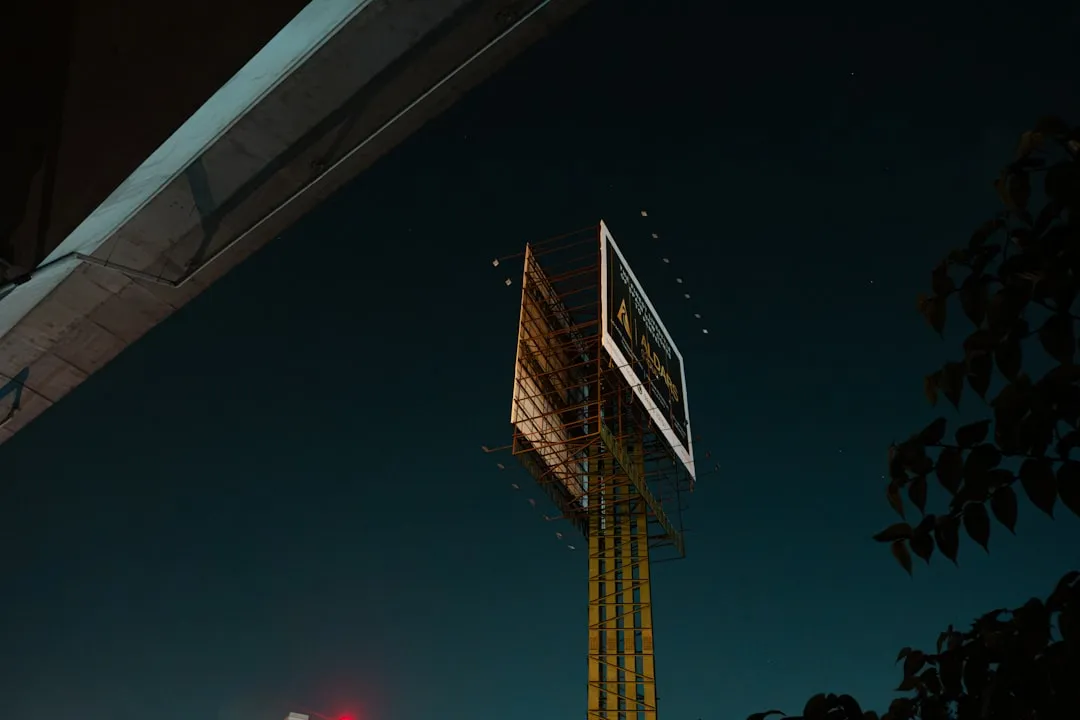上海抒琥广告VI策划方案：从理念到视觉的系统化构建路径