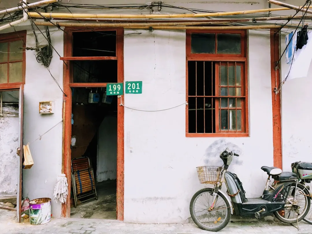 广告设计公司如何通过VI策划提升企业品牌辨识度与市场竞争力