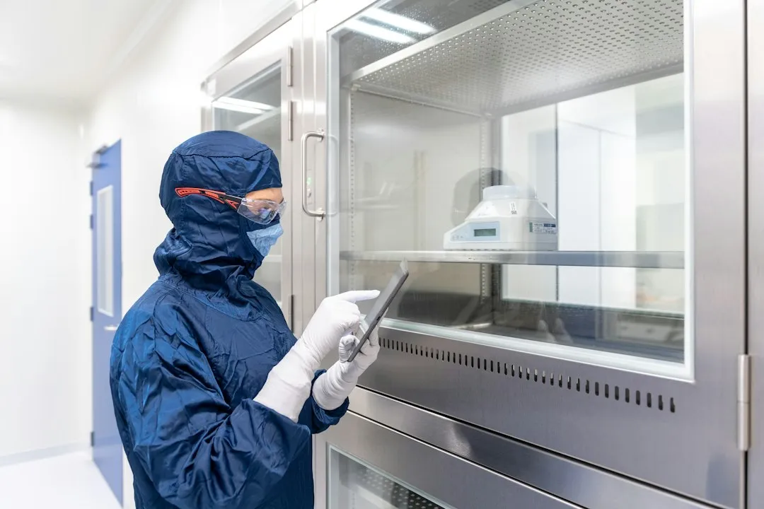 广告设计印刷工艺升级：从传统胶印到数字UV的技术对比与选型指南